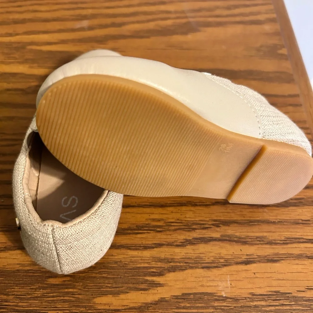 AS Toddler Slip-On Beige Loafers Size 9